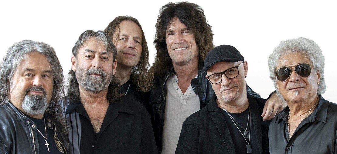 Obrázek k článku GLOSA: Kytarista Kiss produkoval Turbo. Dlouhé líbání české kapele prošlo