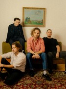 Náhledový obrázek k článku PREMIÉRA: Singl Midnight Swimmers varuje před závislostí na filmech pro dospělé