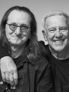Náhledový obrázek k článku Rush se vrací, Geddy Lee a Alex Lifeson vyrazí na turné s novou bubenicí
