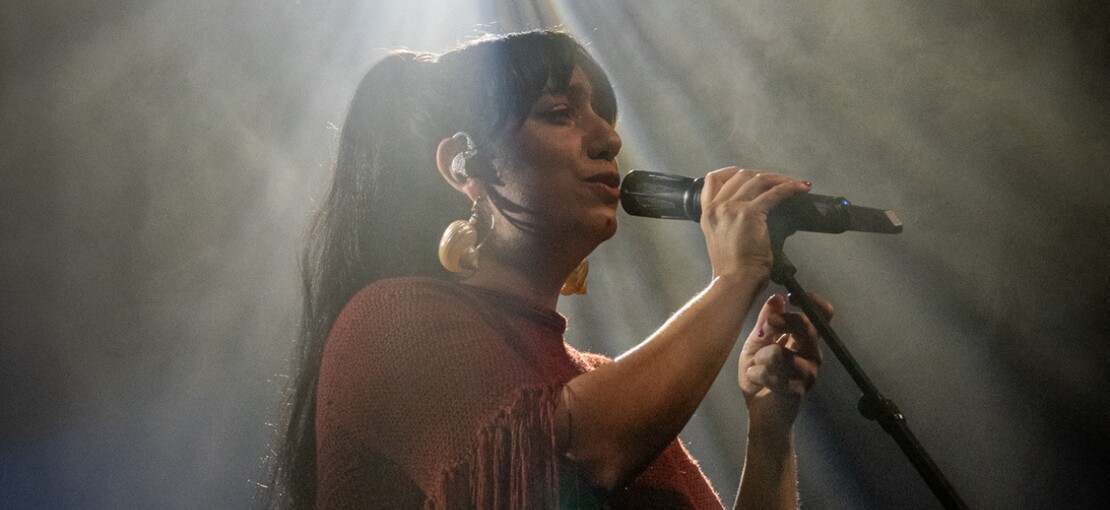 Obrázek k článku NAŽIVO: Hudba celého světa jako protijed. Babel vystřeloval až k měsíci