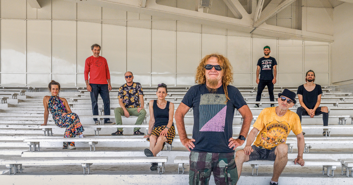 Náhledový obrázek k článku RECENZE: „Není to hřích, zabíjet v obraně.“ Reggae Švihadla ztemnělo válkou na Ukrajině