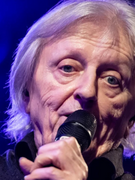 Náhledový obrázek k článku GLOSA: „Mám strach, co bude dál.“ Mrazivá výpověď Václava Neckáře působí aktuálně