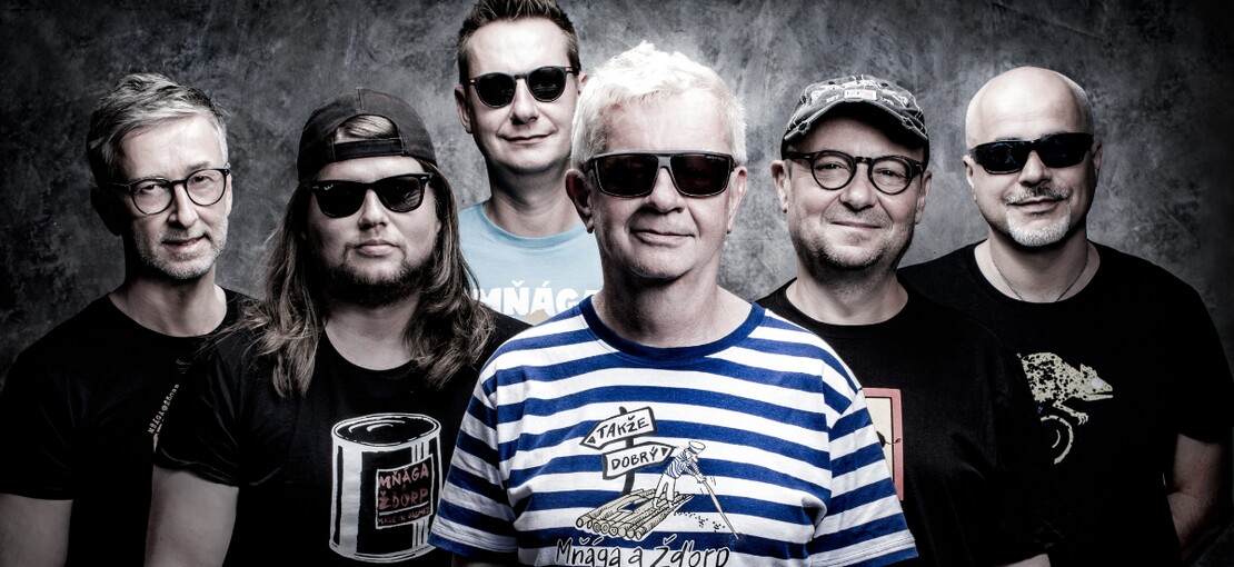 Obrázek k článku VIDEO: Mňága a žďorp vypustila Podivné rybičky. Poprvé nahrávala s novým kytaristou