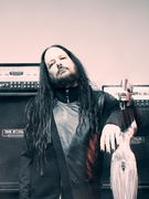 Náhledový obrázek k článku GLOSA: Ďábel hraje nu metal. Korn vydali singl plný krve a válí jako zamlada