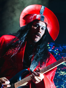 Náhledový obrázek k článku NAŽIVO: Australané Empire of the Sun oslnili. Vládnul tancem poblouzněný císař