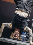 Náhledový obrázek k článku ROCK FOR PEOPLE #4: The Darkness dělali stojky, z báby pod kořenem se vyklubali Palaye Royale