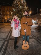 Náhledový obrázek k článku Verešová tančí kýč a uvolněný Pokáč. Jaká je nadílka vánočních písní?