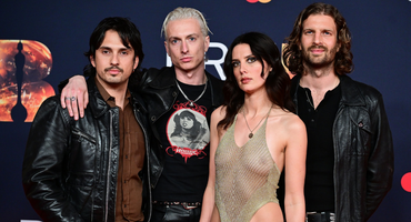 Náhledový obrázek k článku Britská kapela roku míří na Rock for People. Zpěvačka Wolf Alice rozzářila ceny