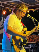 Náhledový obrázek k článku GLOSA: Adamu Krofianovi čeština sluší. Holka od Cintorinni si vás uloví sama