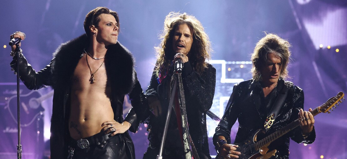 Obrázek k článku Překvapivá pocta Ozzymu Osbournovi znovu spojila Aerosmith. Zářil i Yungblud