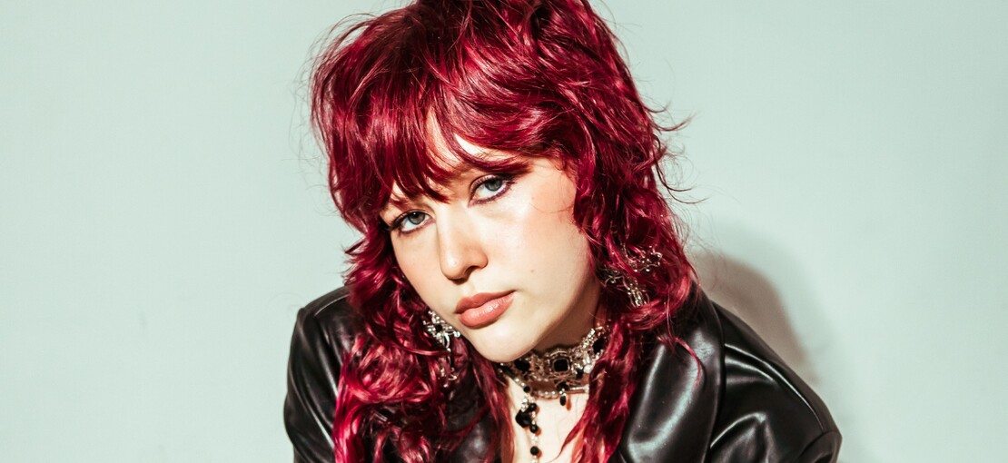 Obrázek k článku Sledování porna? Kytarista Bon Jovi? Karin Ann naštěstí roste i hudebně