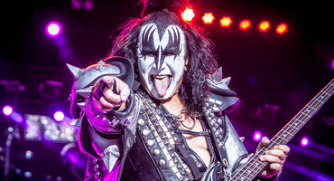 Náhledový obrázek k článku Gene Simmons zrušil sólové turné. Kiss vstávají z mrtvých a chystají koncert