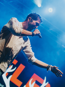 Náhledový obrázek k článku NAŽIVO: Jelen a Tereza Balonová pod zříceninou Valečov hřáli hudbou