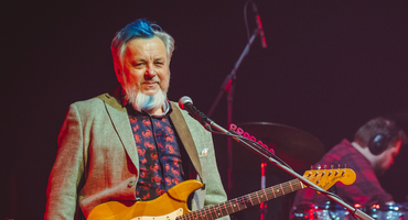 Náhledový obrázek k článku NAŽIVO: Radost z hudby i políček komunistům. Michal Pavlíček slaví sedmdesátiny velkolepě