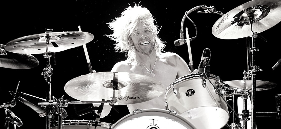 Obrázek k článku Ve věku 50 let zemřel bubeník Foo Fighters Taylor Hawkins