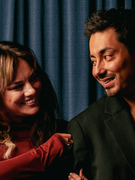 Náhledový obrázek k článku GLOSA: Mezi Ewou Farnou a Miraiem to jiskří. Překvapili zamilovaným duetem