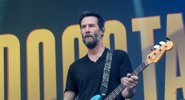 Náhledový obrázek k článku GLOSA: Basující hvězda Keanu Reeves míří do Prahy v mnohem lepší formě