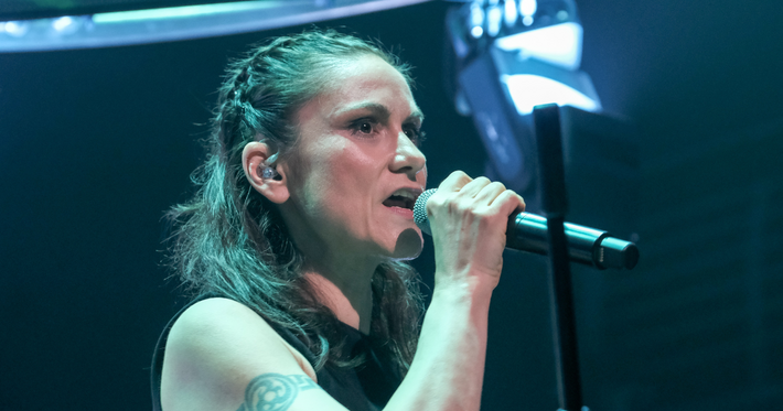 Náhledový obrázek k článku NAŽIVO: Výjimečná cesta Lenky Dusilové. Na koncertu k padesátinám ji prošla celou