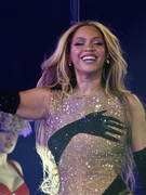 Náhledový obrázek k článku Z PRVNÍ ŘADY: Beyoncé odkryla své poklady. Na koncertě je za mrchu i romantičku