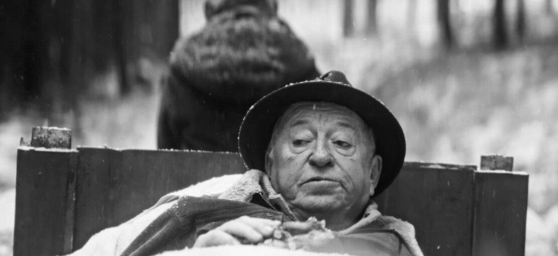 Obrázek k článku GLOSA: Jiří Lábus je nejhorší muž světa. S prázdným pytlíkem a plným bříškem