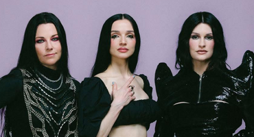 Náhledový obrázek k článku GLOSA: Překvapivé spojení . Poppy, Amy Lee a Courtney ze Spiritbox jsou jako tři grácie