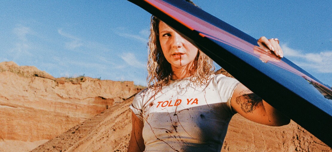 Obrázek k článku PREMIÉRA: Drama v poušti. Lenny se inspirovala Tarantinem i horory