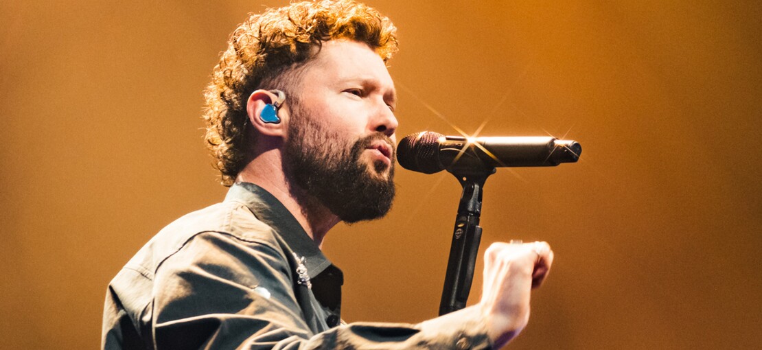 Obrázek k článku NAŽIVO: Calum Scott dojímal. Whitney Houston byla trumfem emotivního koncertu