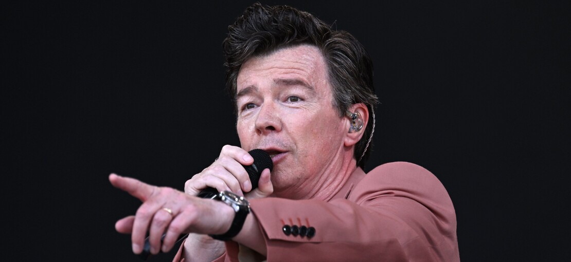 Obrázek k článku GLOSA: Rick Astley slaví šedesátku. Britský popový fenomén pořád nezklamal