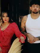 Náhledový obrázek k článku GLOSA: „Kluci se mě vždycky báli.“ Ewa Farna překvapila osobním klipem s Calinem