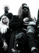 Náhledový obrázek k článku „Potratila jsi kvůli alkoholu.“ Praní špinavého prádla u Cradle of Filth pokračuje