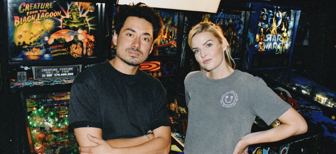 Obrázek k článku GLOSA: Mirai a Nikol Leitgeb si vyměňují zamilované pohledy ze setrvačnosti