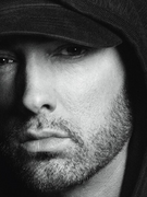 Náhledový obrázek k článku GLOSA: Eminem ho odmítl, republikánský kandidát Ramaswamy volá Slima Shadyho