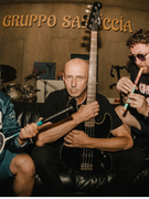 Náhledový obrázek k článku Co je to láska? Ptají se Gruppo Salsiccia. A malý Orionek tančí radostí