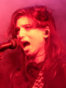 Náhledový obrázek k článku GLASTOSTŘÍPKY: Heartworms vás rozvrtají. A jak Lazy Habits vyhodili z festivalu