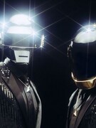 Náhledový obrázek k článku Daft Punk i po rozpadu umí potěšit fanoušky. Oslavili výročí debutu