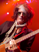 Náhledový obrázek k článku Bourák s kytarou Joe Perry slaví pětasedmdesát. Věří, že Aerosmith se ještě jednou vrátí