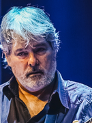 Náhledový obrázek k článku NAŽIVO: Nebylo možné se odtrhnout. Tři důvody, proč Béla Fleck nadchl Brno