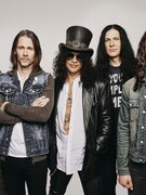 Náhledový obrázek k článku Jsem Slash, ptejte se na cokoliv. Kytarista Guns N' Roses se otevřel fanouškům