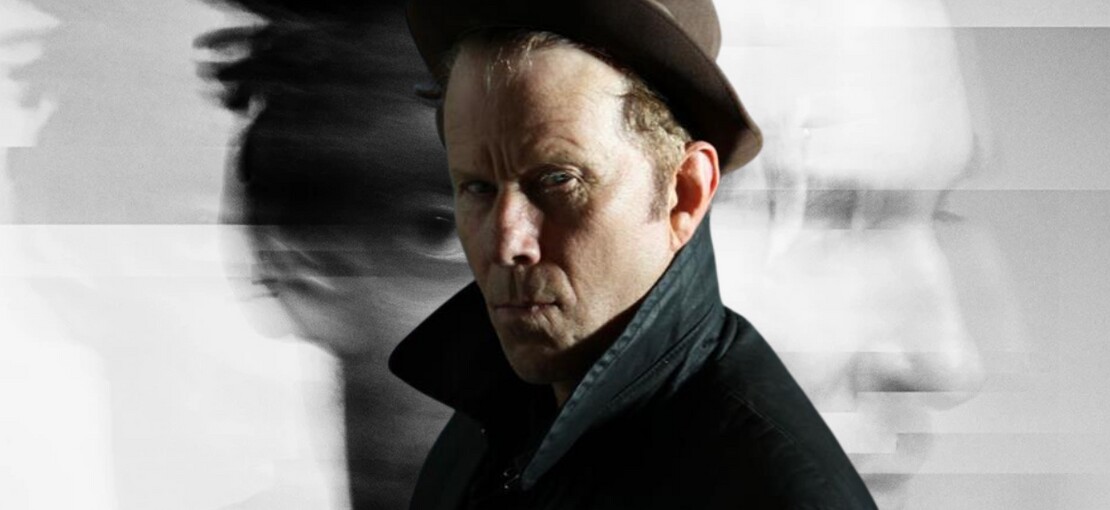 Obrázek k článku GLOSA: Massive Attack proti brutalitě. Do boje vytáhli nasupeného Toma Waitse