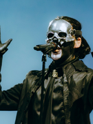 Náhledový obrázek k článku NAŽIVO: Ghost předvedli efektní černou mši, Gunčíková si odnesla růži