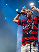 Náhledový obrázek k článku NAŽIVO: Život je takovej a Tři sestry jakbysmet. Platí to na Kovárně i v aréně