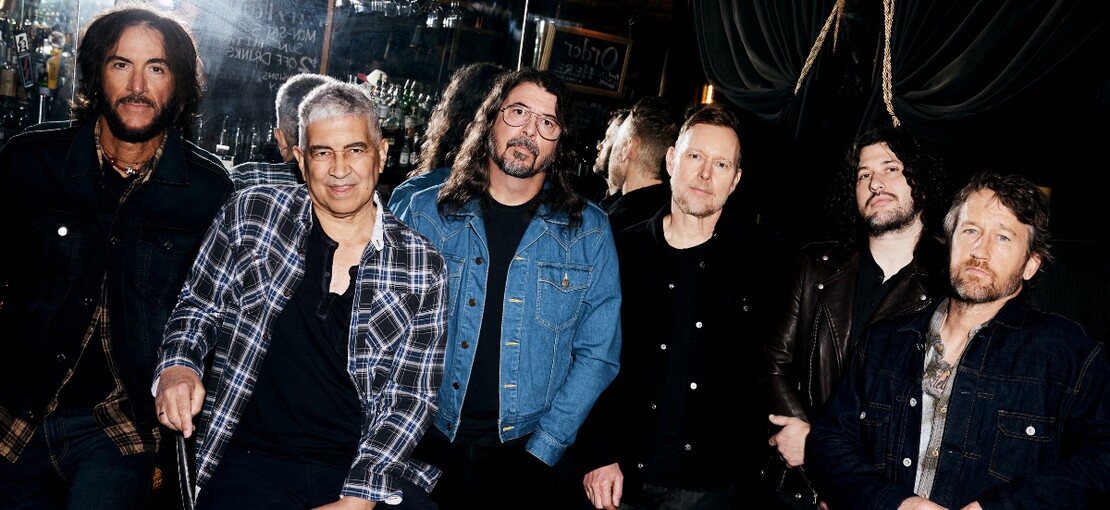 Obrázek k článku PRVNÍ DOJMY: Jednou nestačí. Syrovost nových Foo Fighters nadchla fanoušky