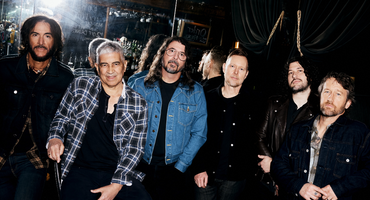 Náhledový obrázek k článku PRVNÍ DOJMY: Jednou nestačí. Syrovost nových Foo Fighters nadchla fanoušky