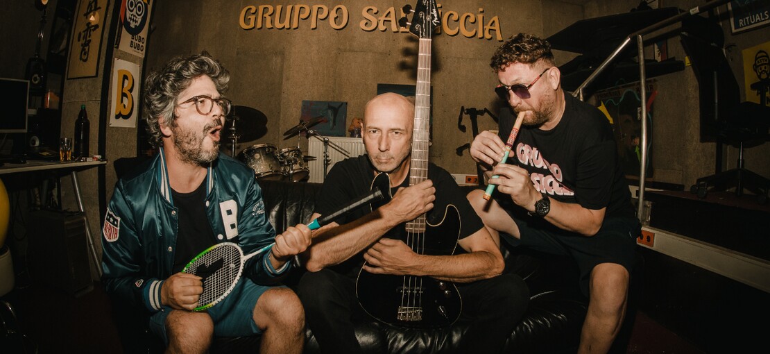 Obrázek k článku Co je to láska? Ptají se Gruppo Salsiccia. A malý Orionek tančí radostí