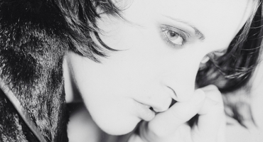 Náhledový obrázek k článku „Byla to smršť. Zlo na chvíli zalezlo,“ vzpomíná Načeva na vznik alba Nebe je rudý