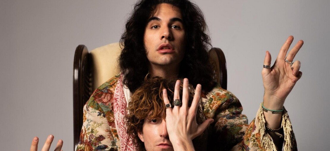 Obrázek k článku GLOSA: Stanley a Simmons z Kiss můžou mít radost. Jejich synové se s kapelou potatili