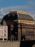 Náhledový obrázek k článku VLČKOVIZE: Lenin v Smolnom. Jak jsem zpíval operu v kopřivácích